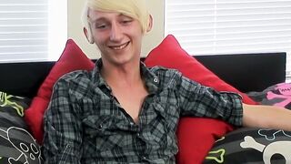 EXPLOSIVE BLONDE IMPLOSION Im on Fire Max Brown Teaches Us How to Blaze