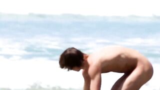 Justin Owens Beachside Bonanza Massive Cock Jerks to Life in THIS Insane Encounter!