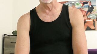 GIANT SHAFT ALERT! Richard Lennox lets tiny boy SUCK HIS MASSIVE 10INCHER  PLAY ON HIS BALLS!