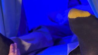 Handsome Shy got his feet worshiped and sucked by horny Dan Edwards