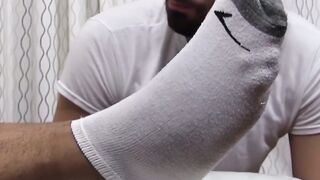 UNLEASH THE FETISH THE FEET KING Zeek Makes Thoms Beard Shine with Every Inch of Foot Licking Worship!