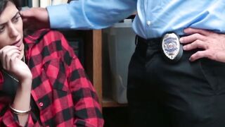 Audrey Royals Got Keys  Security Guards Bang Her Until The Cuffs Fly