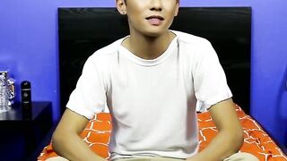 UNBELIEVABLE! Blonde Adorable Twink Ty Neimanaposs Crazy Huge Cock Jerks Wildly!