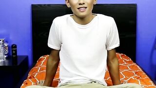 UNBELIEVABLE! Blonde Adorable Twink Ty Neimanaposs Crazy Huge Cock Jerks Wildly!