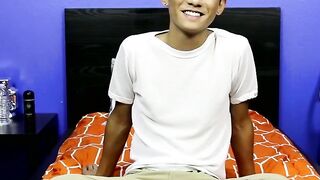 UNBELIEVABLE! Blonde Adorable Twink Ty Neimanaposs Crazy Huge Cock Jerks Wildly!