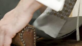 DREW DIXON SURRENDERS TO HIS TAILOR AN EPIC BAREBACK BANGING!
