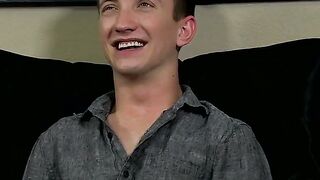 UNSUSPECTING TWINKS WET DREAM COME TRUE  SKYLER EVANS JOINS THE PORNOVERSE!