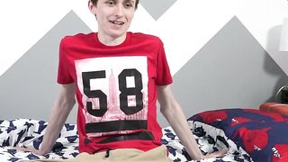 UN BELLO TWINK!!! Jacob Devora su punaimperevoitikka nahan khuaimpitää Revecs kuulisnu ADDicted Nût!
