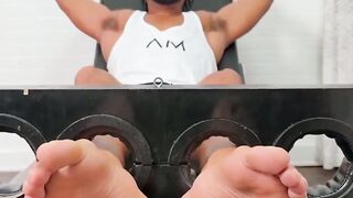 Wellcut Diablo bound on a chair and got an intense tickle tortured by the master