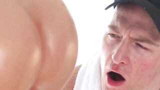 SLIMTHICK VICTORYsession 11 MILFs Big Ass Gets Hammered By Humongous Cock