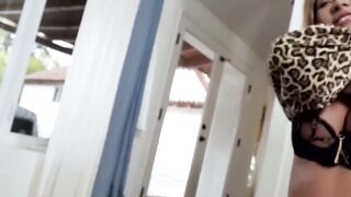 UNREAL! Jeanie Maries Insatiable Oral Fixation Leaves Her Lover Breathless  Begging for More!