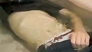 DEEP THROAT TUB MASTER Shane Allens SODOMIZING SOAP SESH WILL LEAVE YOU BREATHLESS!