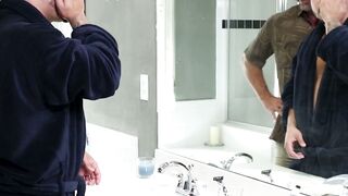 Killion Knox GETS ABSOULUTELY DESTROYED BY Ray Boogies marathonlong, soulcrushing HANDJOB SESSION!