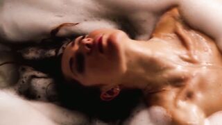 Ukrainian SKIN GODDESS Unleashed in Sultry Bathtub Seduction!