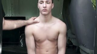 STEPBROTHER EXPLORES HIS DYKE FETISH WITH...撃