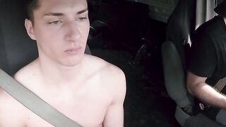 STEPBROTHER EXPLORES HIS DYKE FETISH WITH...撃