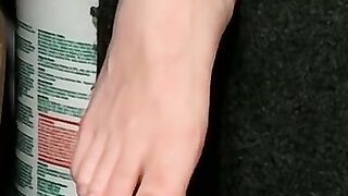 UNLEASH THE BEAST Foot Reveal with the HOTTTEST Young Jock in Town!!!