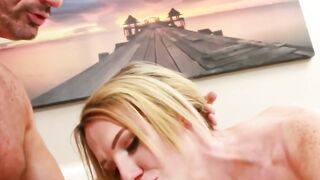 UNLEASH THE BEAST Tranny Sex Hottie Kayleigh Coxx DOMINATES the Night