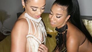 MINDBLOWING DEBAUCHERY Ameena Green and Willow Ryderwarzlesslave RICKYS desires!