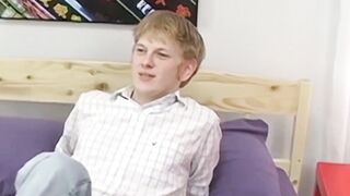Blond twink Sky Sylvanus plays his dick and jerks off solo
