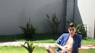 SIZZLING SUMMER TRYST Henry Evans Gets ROASTED by the Sun and Blasts Off to Orgasmic Bliss!