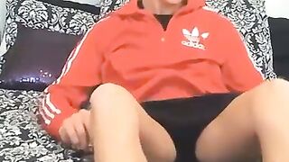 UNLEASH THE BEAST Kenzie Unleashes a Storm of Cum in Epic Solo Session!