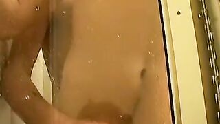 SHANE ALLEN VS RAD MATTHEWS SHOWER SMASHDOWN