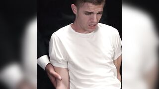 UNBRIDLED PASSION Dominant Hunk Devours Petite Twink in Sizzling Fantasy Fray