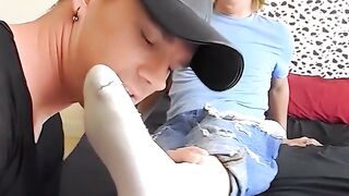 Elis Ataxxx has his FEET LICKED and worshipped by Leo Blue