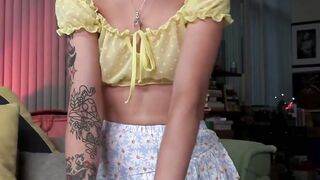 UNLEASH THE dairY Session Petite Latina Angel Windell Gets MILKing!