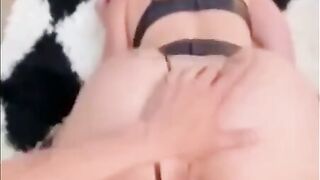 She is the Baddest girl, Leakwave