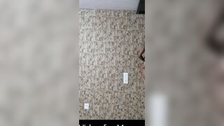 INDIAN CUTIE EXPOSES HER JUICY BOOBS ON LIVE VIDEO CALL!