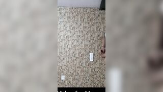 INDIAN CUTIE EXPOSES HER JUICY BOOBS ON LIVE VIDEO CALL!