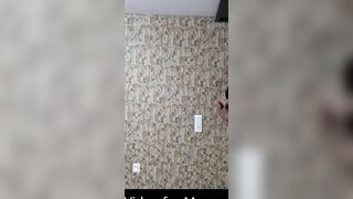 INDIAN CUTIE EXPOSES HER JUICY BOOBS ON LIVE VIDEO CALL!