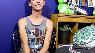 BENTLEY RYAN UNLEASHED Skinny Sex God Stars in IRL Ejaculation Spectacular!