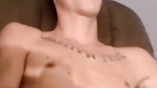 JERK OFF LIKE A PRO AND SLIDE THAT COCK INSIDE THE BEAUTIFUL PUSSY