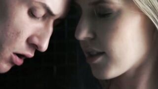 MINDBLOWING FREAKFEST! Hung Lover Buries Face in Lovely GFs Pretty Little Muff