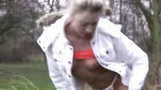 BLONDE BOMBSHELL UNLEASHES HERALIC FELLATIO FURY! Small but MEGAHOT Babe Takes You on a RIDE of a LIFETIME!