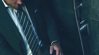 AMAZING DUO EXCHANGE SUCKFACE AND DO EACH OTHER DIRTIES IN SCORCHING SHOWER SHOWDOWN!