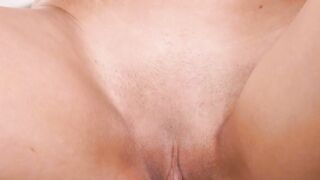 UNLEASHED BEAST XXX Natural MILF Unflinchingly EXPOSES Her JawDropping Assets!