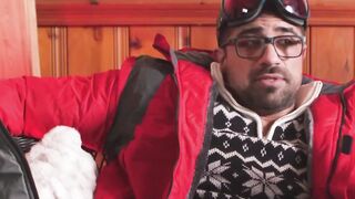 UNLEASHING THE HETEROFLEXIBLE MONSTROUSITY Ryan Bones and Alex Ducas Steamy Ski Cabin Affair