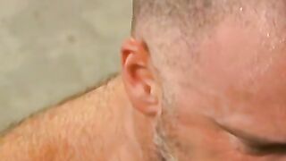 Ménage à 3 Hairy Daddies Gone Wild odiacFilled Orgy Alert!