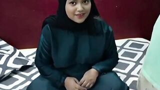BLASTING BHABHI getNext Door Wali Sexy Muslim Aunty Ko Neighbour Indian BoyFriend Ne Chaat Gaya Tu SexRaddi Kaise Ho Gya!!