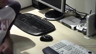 SYDNEYS SWEETEST SLUT 19YEAROLD AUSSIE GOES BALLISTIC ON LIVE WEBCAM!
