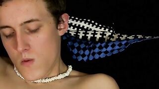 MEGA DILDO SMASH THER SIZE LIMITS! SKINNY TWINK TAKES THE POUNDING OF A LIFETIME!