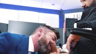 Shocking Twisted Fkfest When Justins Ravenous HunkInResidence Forces Openly Gay OnlyMatt into Insatiable Anal Blowjob Orgy!