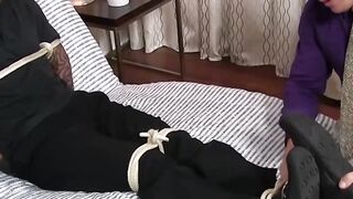 LICK THAT FEET GIRL! TOETASTIC ORAL OBSESSION with BDSM HUNK!