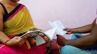 इण्डियन लेडी टीचर ने स्टुडन्ट को सेक्स के लिये मनाया