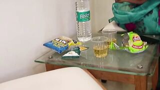 Dost ki Biwi Ko Daru Pila kar Choda Bedroom Me