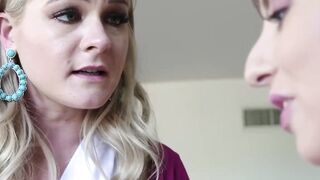 "Mature Milf Stepmother's Strapon Sex Adventure - Lisa Sweets XXX Erotica"